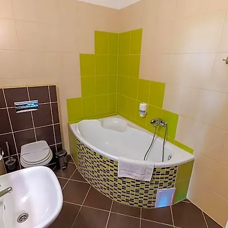 Avalanche Szálloda 3*
